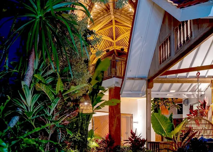 Rani - A Luxury Private Retreat At The Gateway To Villa Ubud